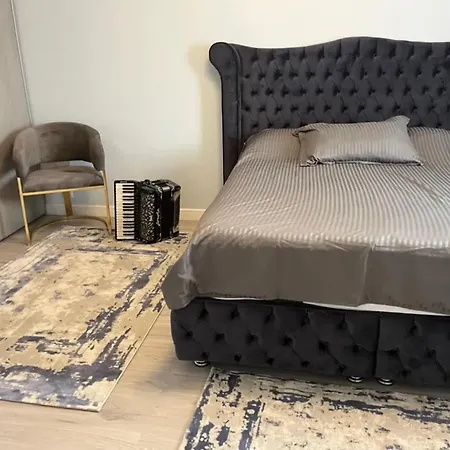 Maison Spacieuse Avec Terrasse A * 퐁토 콩보
