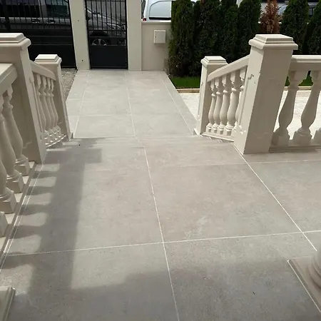Maison Spacieuse Avec Terrasse A 펜션 퐁토 콩보