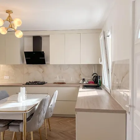 펜션 Maison Spacieuse Avec Terrasse A